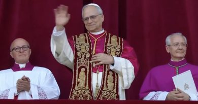 Papa Leone XIV – Robert Francis Prevost